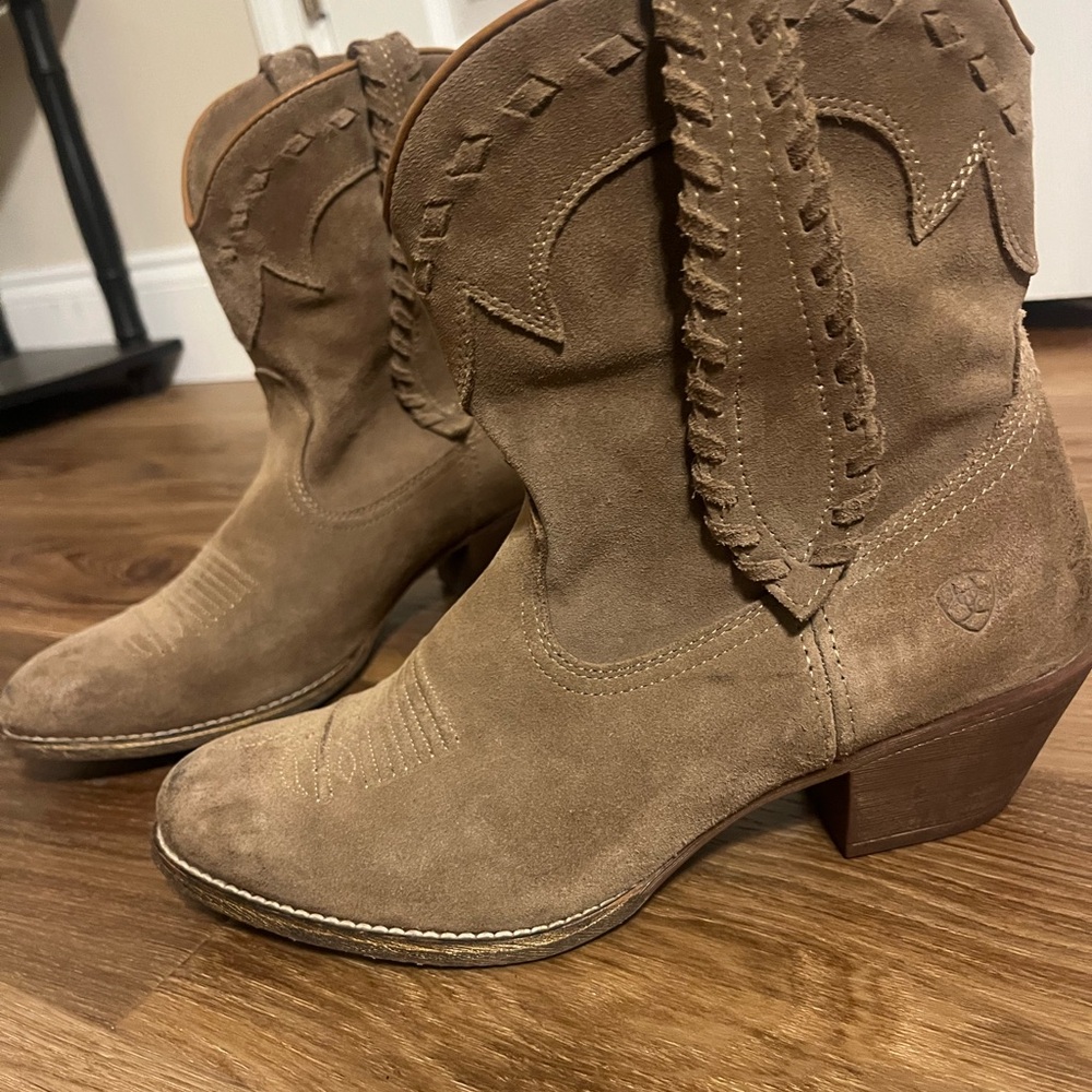 Ariat Women's Brown Short Suede Heeled Boots